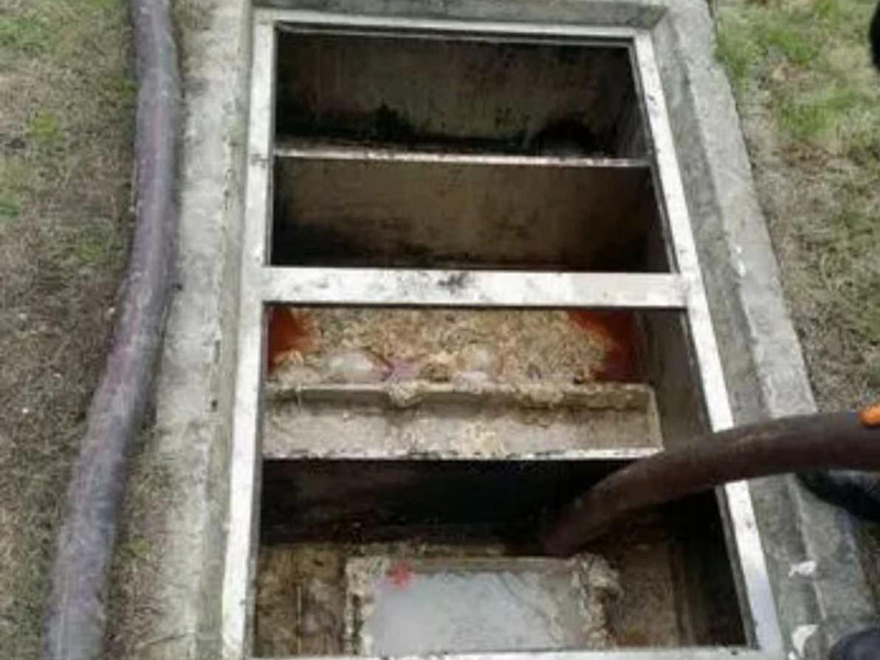 岳普湖隔油池清理