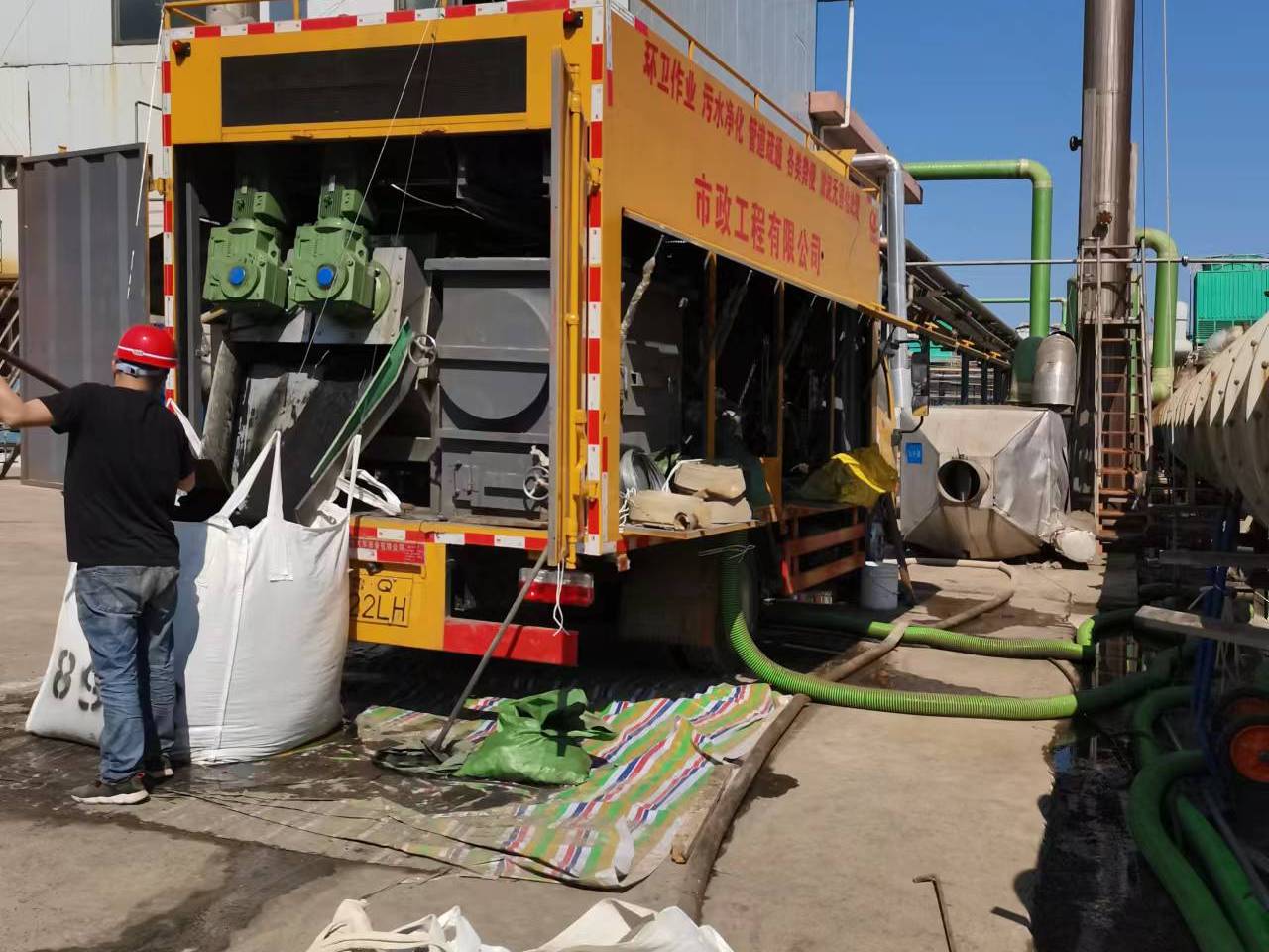 岳普湖淤泥压干处理